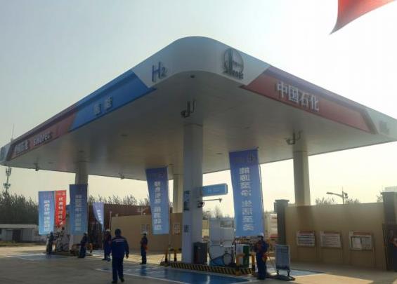 山東第一個(gè)高速加氫站投入使用，“氫能高速”今年建成.jpg