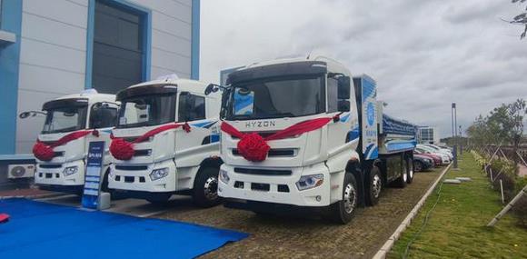 南海的氫能產業鏈上再添勁旅!廣東清能萬臺級燃料電池核心部件及系統制造基地丹灶投產,首批氫能渣土車試運行.jpg 南海的氫能產業鏈上再添勁旅!廣東清能萬臺級燃料電池核心部件及系統制造基地丹灶投產,首批氫能渣土車試運行.jpg