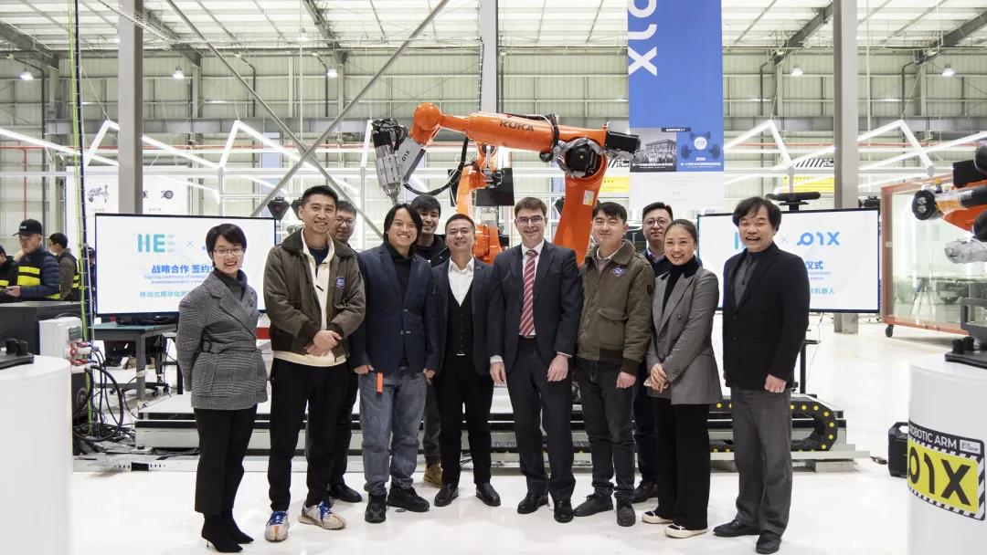 PIX Moving與HEE達成戰略合作，聯合開發【移動式燃料電池供能機器人】.jpg