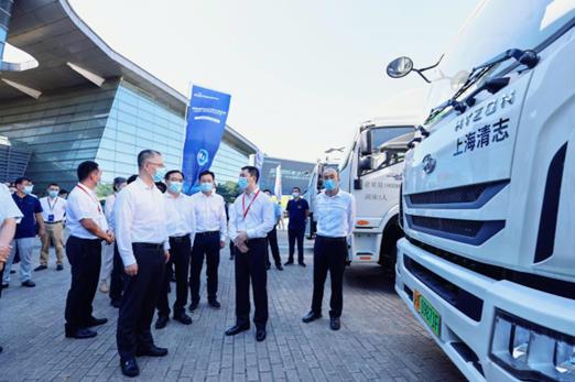 國家燃料電池汽車示范應用上海市首批100輛車集中發車