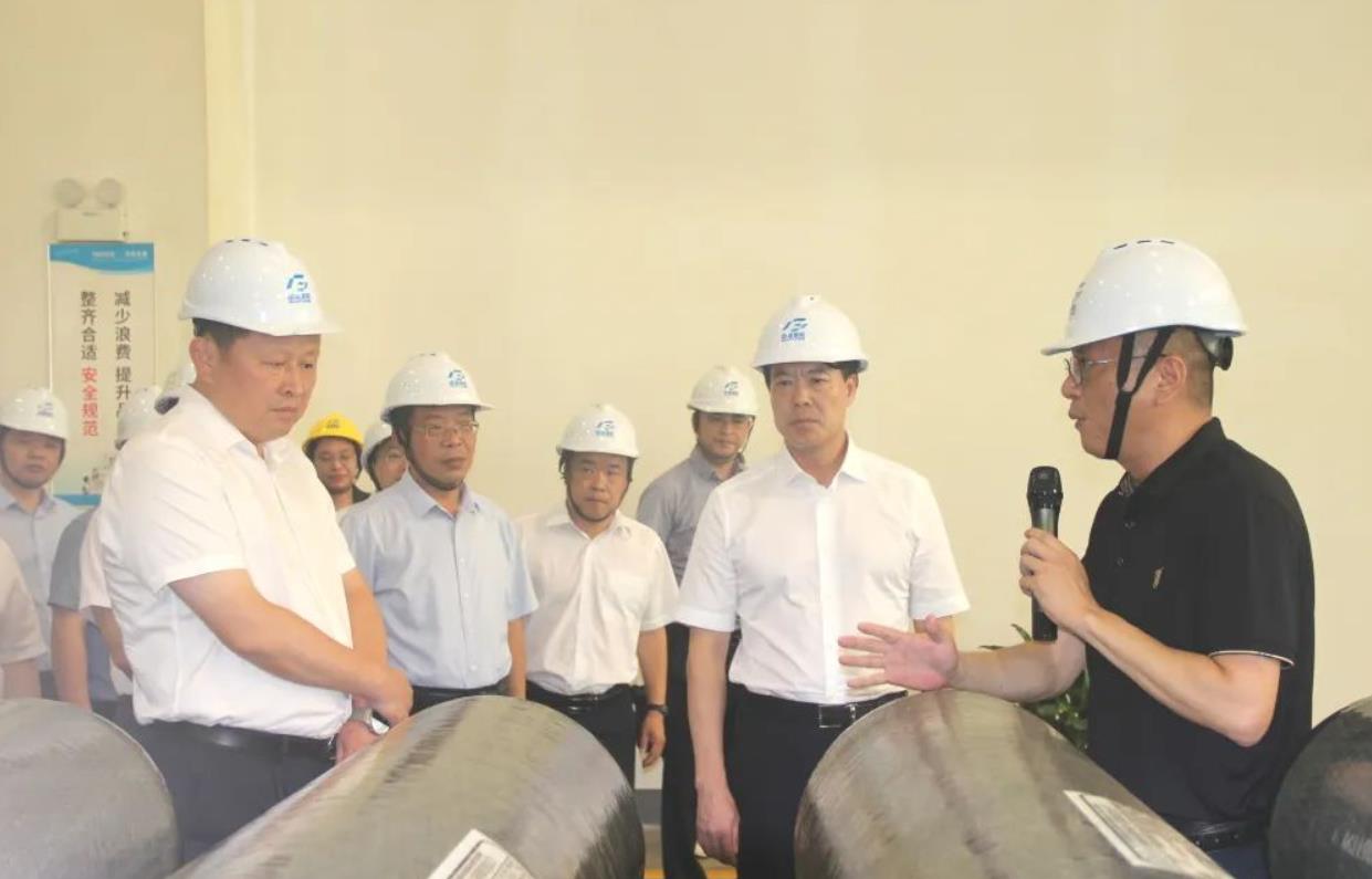 湖南省寧鄉(xiāng)市黨政考察團(tuán)蒞臨國富氫能-1.jpg